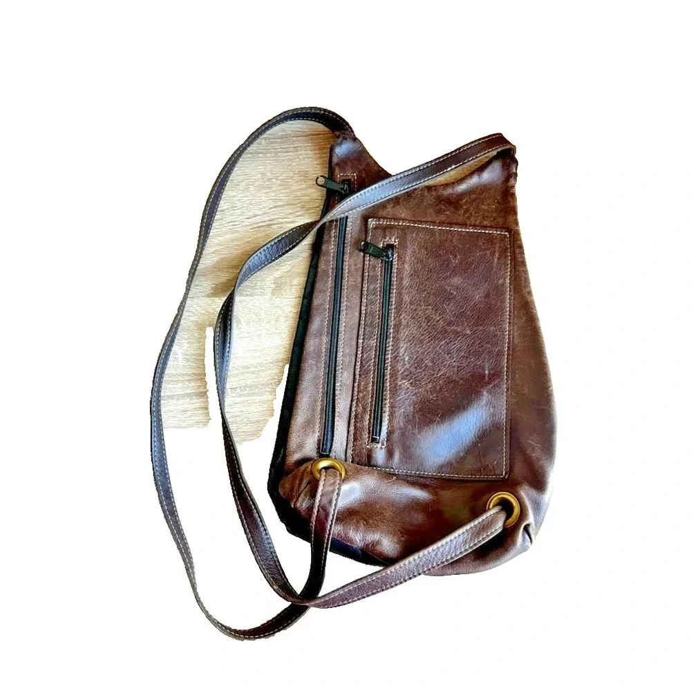 Genuine Rustic Leather Sling Day Backpack Messenger Zipper Pockets‎ Compass